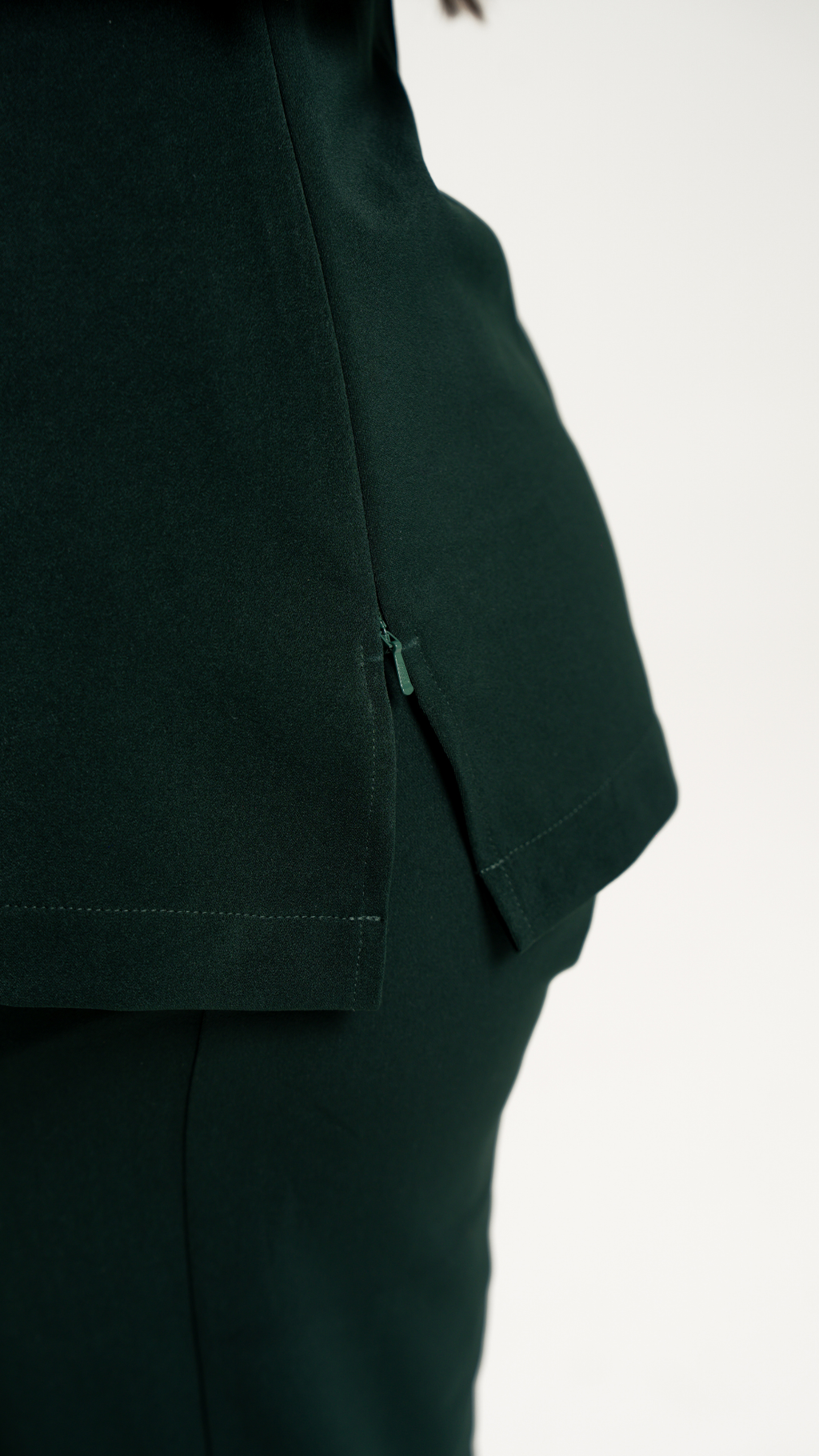 Plain Elegant Medical Scrub Set – Women’s V-Neck Top Side zipper& Pants