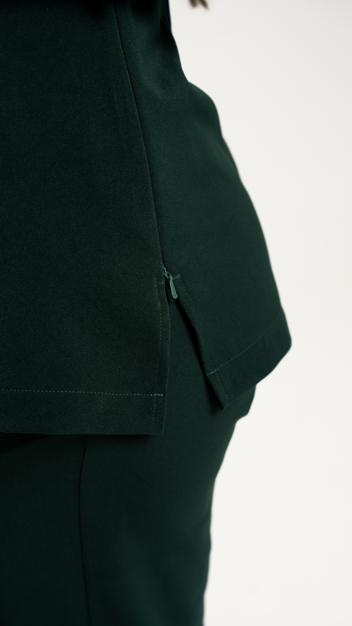 Plain Elegant Medical Scrub Set – Women’s V-Neck Top Side zipper& Pants